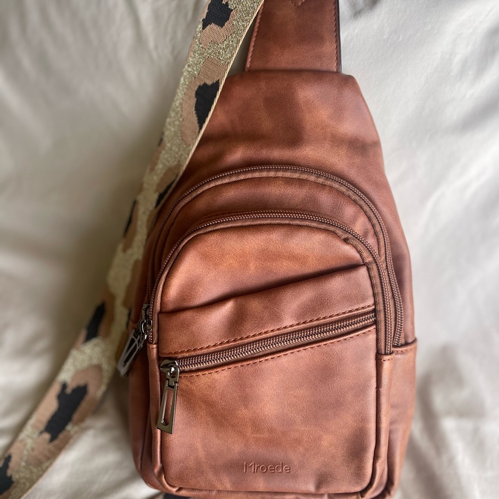 Vintage Brown Leather Sling Bag with Adjustable Straps
